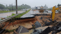 Chuva abre cratera em rodovia de Santa Catarina; veja imagens