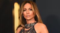 Jennifer Lopez fala sobre projetos após ano com divórcio e cancelamento de turnê