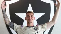 Botafogo anuncia contratação de ex-goleiro do Athletico-PR