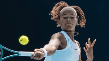 A brasileira se tornou a primeira a avançar à terceira rodada de um Grand Slam desde 2013