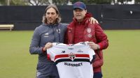 São Paulo presenteia Mauricio Pochettino, técnico dos EUA, com camisa