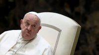 Papa Francisco teve noite tranquila e de repouso, diz Vaticano