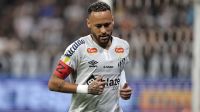 Neymar justifica ausência contra o Corinthians por lesão: "Faz parte"