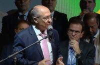 Alckmin: "Governo não é eleito para fazer oposição, governo faz parceria"