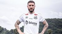 Santos anuncia contratação de Zé Rafael, ex-Palmeiras