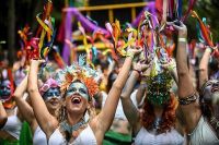 Vai curtir o Carnaval? Confira expressões em inglês para falar com gringos