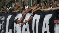 Botafogo marca no fim, vence o Nova Iguaçu e sobe na tabela do Carioca