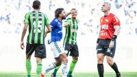 Gabigol marca, mas Cruzeiro empata com América-MG na semifinal