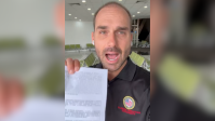 Eduardo Bolsonaro diz ter sido intimado pela PF por críticas a delegado