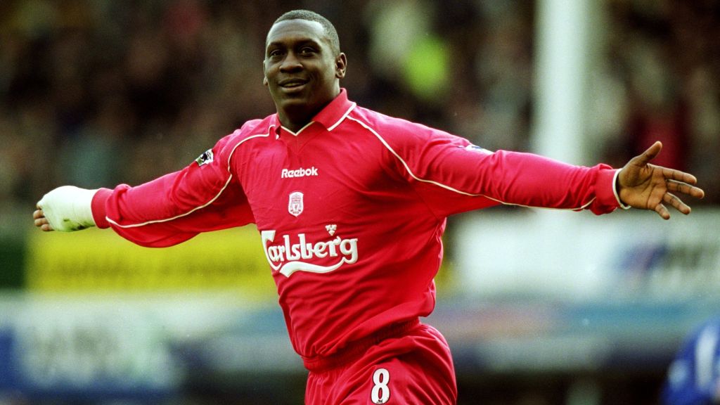 Emile Heskey com a camisa do Liverpool