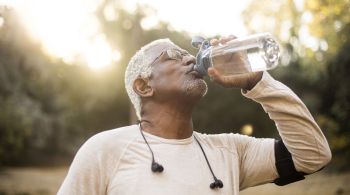 Especialista dá dicas para manter-se hidratado durante novo período de onda de calor extremo