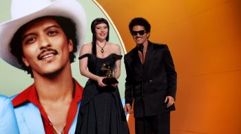 Cantora ganhou o prêmio de Melhor Performance Pop de Duo ou Grupo por "Die With A Smile", seu dueto com Bruno Mars