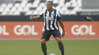 Botafogo encaminha retorno de Marçal após dois meses da saída do jogador