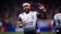 Memphis pede "humildade" ao Corinthians após classificação na Libertadores