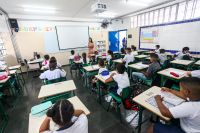 Alunos de São Paulo melhoram em português e matemática, segundo Saresp