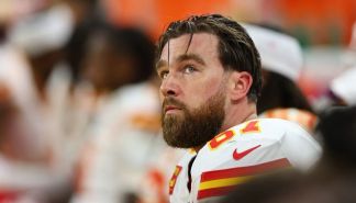 Travis Kelce desabafa sobre futuro após derrota no Super Bowl