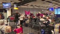 Greve de trabalhadores paralisa aeroportos na Alemanha