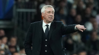 Ancelotti revela que jogador cobriu o rosto para não ouvi-lo