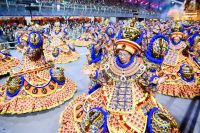 Carnaval SP: falhas técnicas e valorização da cultura afro marcam 2º dia