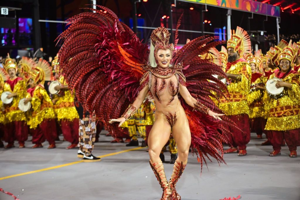 Juju Salimeni no desfile da Barroca Zona Sul