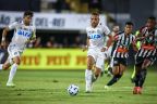 Grêmio passa pelo Athletic em jogo de gols bizarros na Copa do Brasil