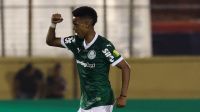 Com show de Estêvão, Palmeiras atropela São Bernardo e avança no Paulistão