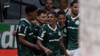 Com pênalti polêmico, Palmeiras bate São Paulo e vai à final do Paulistão