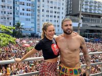 Paolla Oliveira participa do trio de Diogo Nogueira em Copacabana; confira