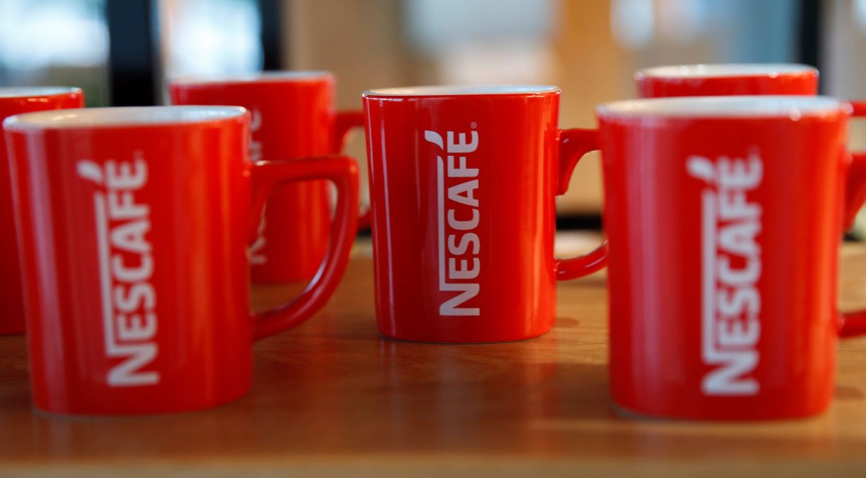 Nestlé compromete que 20% do seu café seja cultivado usando práticas agrícolas "regenerativas".