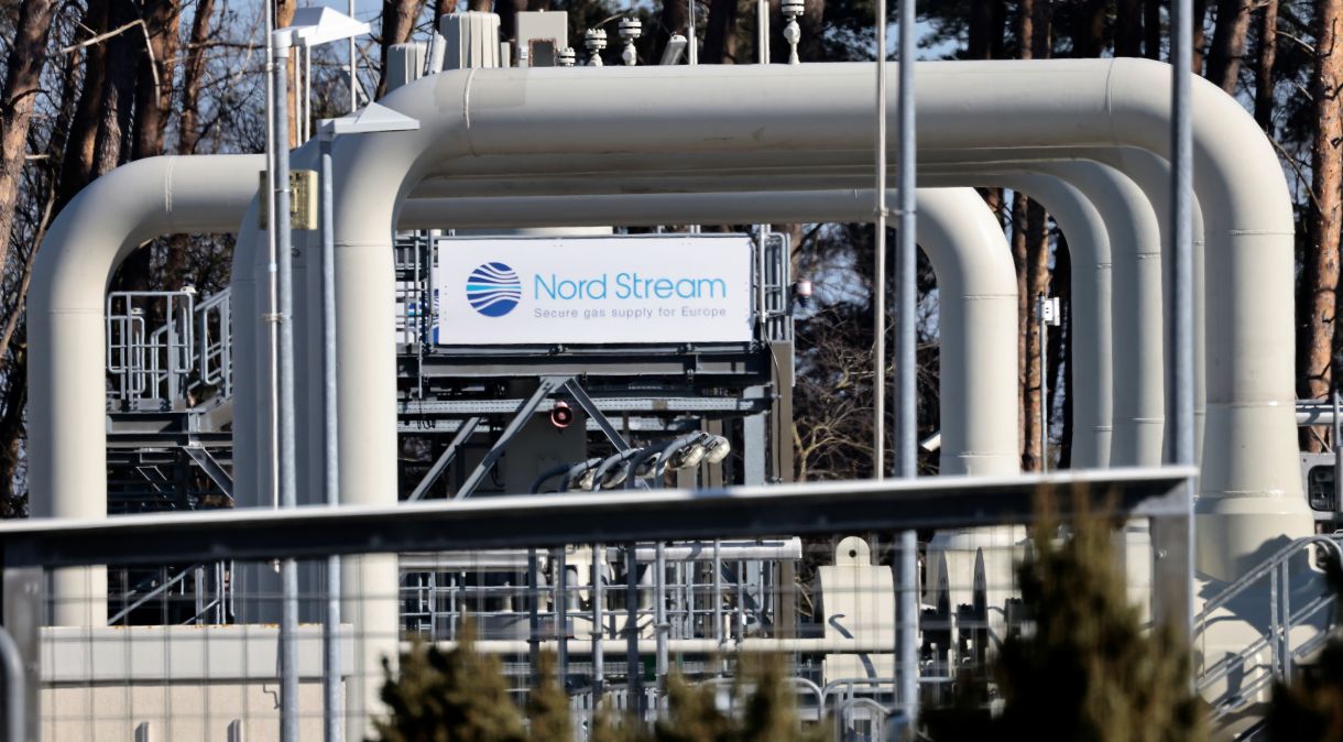 Dutos nas instalações de terra firme do gasoduto 'Nord Stream 1' em Lubmin