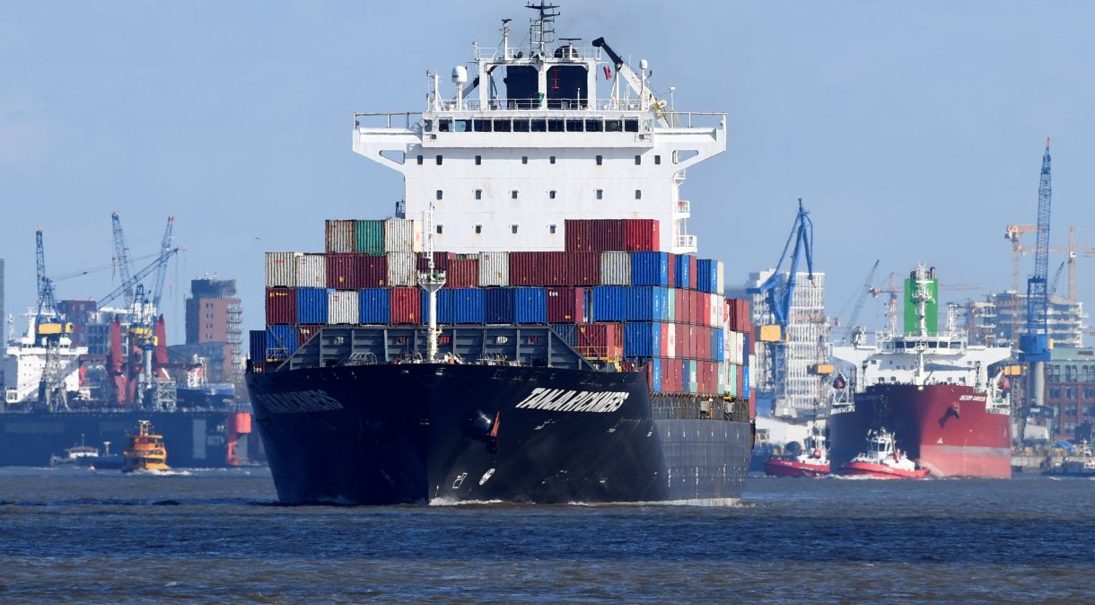 Porto de Hamburgo, Alemanha: analistas esperavam que economia alemã estagnasse nos três meses até junho em relação ao trimestre anterior