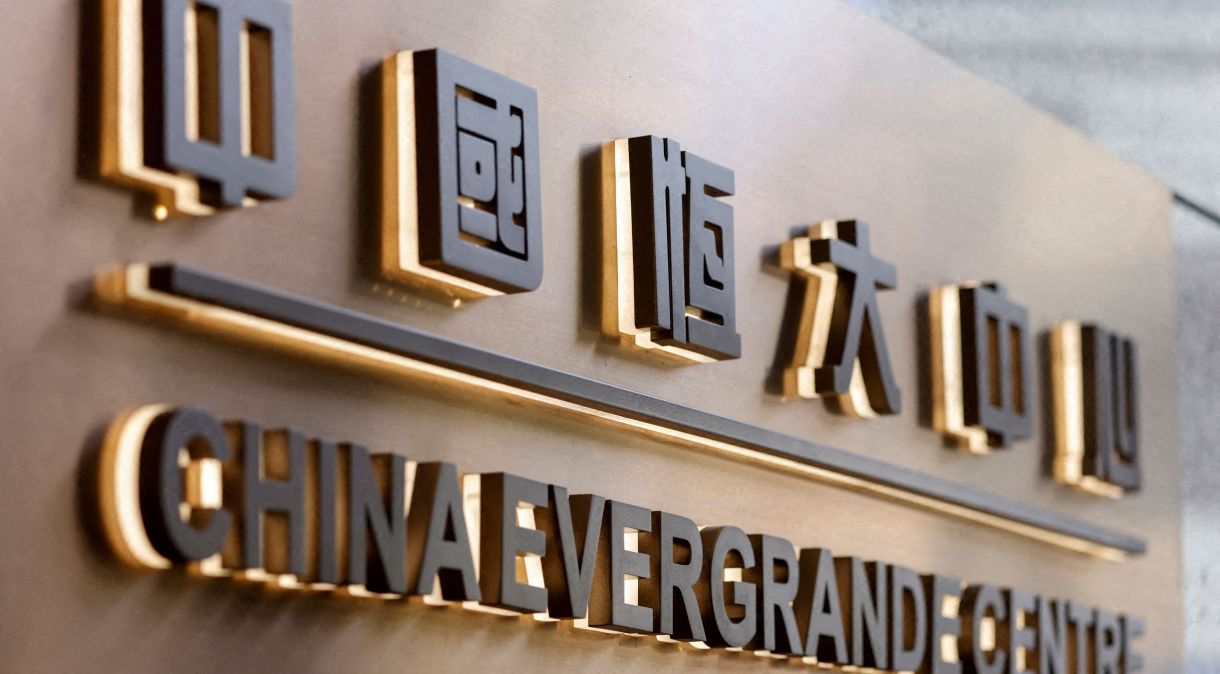 A Evergrande disse que está ativamente trabalhando na reestruturação da dívida offshore com seus consultores financeiros e jurídicos