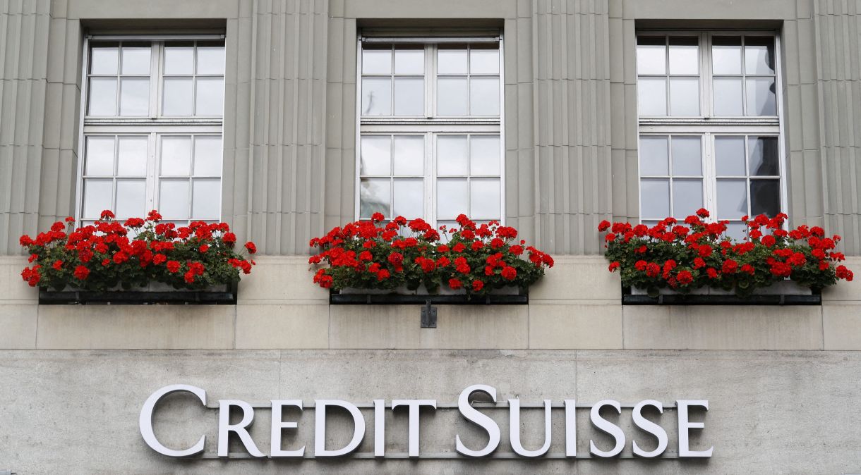 Logo do Credit Suisse em sucursal em Berna, Suíça