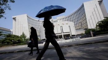 Parcelas mínimas iniciais para hipotecas foram reduzidas; BC da China também anunciou medidas para controlar desvalorização do yuan