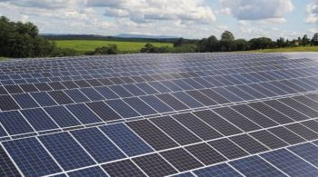 Incentivos econômicos à instalação de usinas fotovoltaicas, menores custos da fonte e benefícios ambientais impulsionam resultado