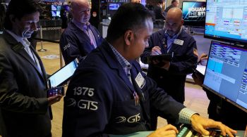 Dow Jones caía 0,55% na abertura, para 33.444,72 pontos