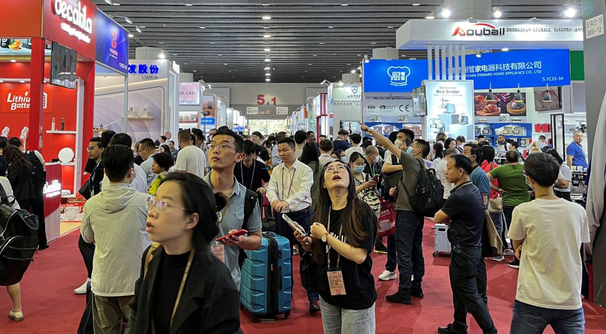 Feira de Cantão em Guangzhou, China: "Este ano será o mais difícil para nós", disse representante de uma fabricante do setor
