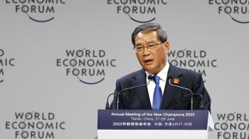 Dirigindo-se a uma cúpula do Fórum Econômico Mundial em Tianjin, Li Qiang não deu mais informações sobre planos do país