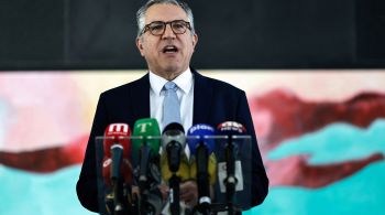 Ministro de Relações Institucionais reforça que presidente vai acolher pedido de duas bancadas quando retornar ao Brasil