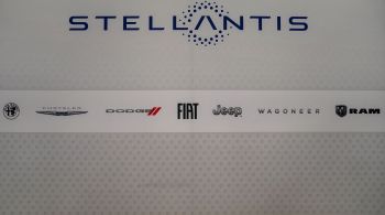 Stellantis vai investir cerca de 1,5 bilhões de euros e criar joint venture