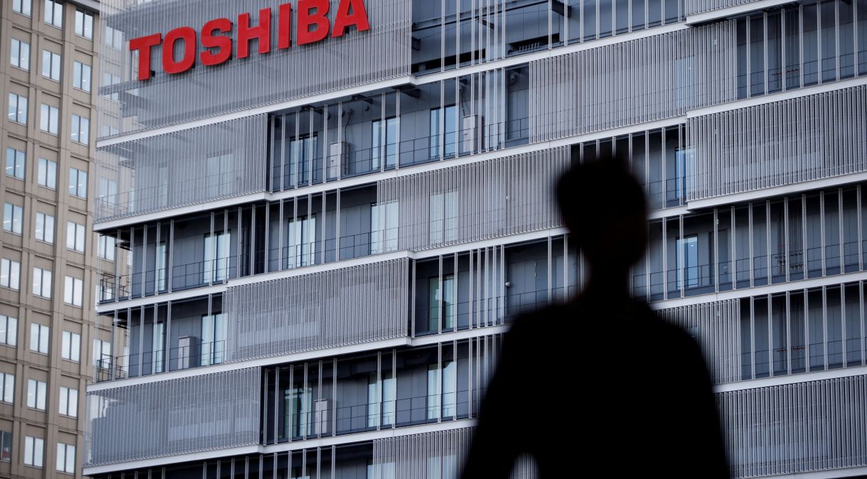 Logo da Toshiba em Kawasaki, no Japão