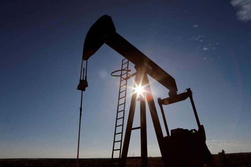 Petróleo WTI para fevereiro de 2024 subiu 2,24% (US$ 1,62), a US$ 73,81 o barril