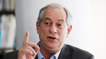 O pré-candidato à presidência da República Ciro Gomes e seu irmão, o senador Cid Gomes, são alvos de operação da PF deflagrada nesta quarta (15)