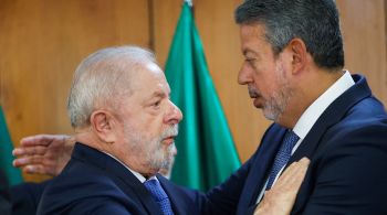 Nesse movimento, Lula busca agradar tanto o Governo quanto o Centrão, isso porque o Bolsa Família, principal bandeira das gestões de Lula, ficaria sob o controle do PT