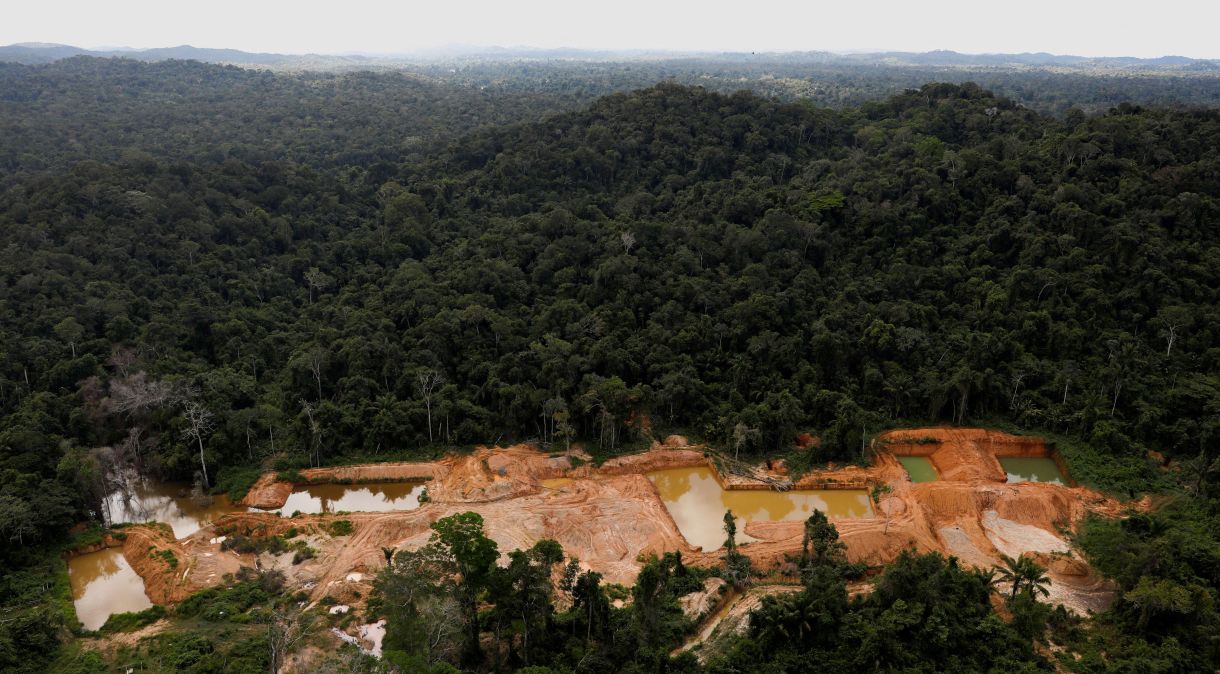 Área de garimpo ilegal em Terra Yanomami, em Roraima