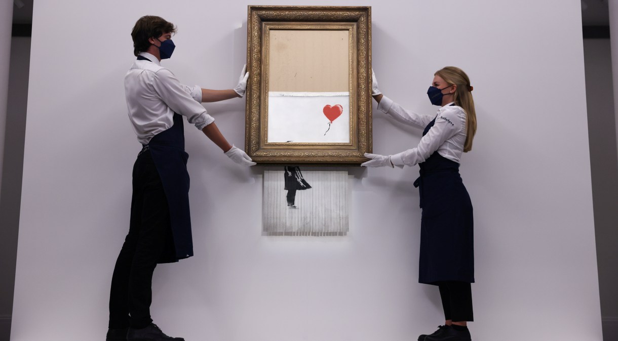 Quadro "Love is in the Bin", de Banksy.