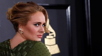 Intitulado "Weekends With Adele", a cantora fará dois shows por fim de semana de 21 de janeiro a 16 de abril de 2022