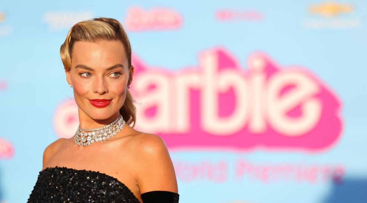 Margot Robbie receberá $50 milhões extras pelo sucesso de bilheteria de 'Barbie'