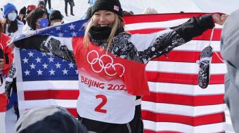 Kim, que aos 17 anos se tornou a mulher mais jovem a ganhar o ouro olímpico no snowboard em 2018, voltou com estilo depois de quase dois anos fora das pistas
