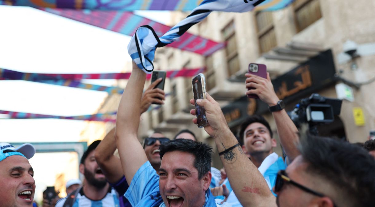 Argentinos estão no país árabe desde os primeiros dias do Mundial